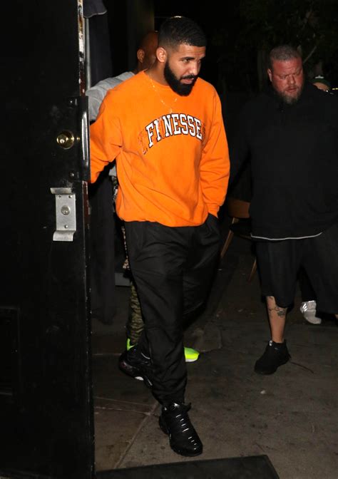 drake wearing fake shoes|drake outfits.